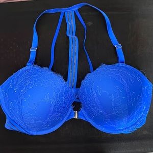 Victoria’s Secret 38D Blue Very Sexy padded and wired bra with front closure